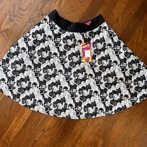 Unique vintage x universal monsters skirt size medium NWT